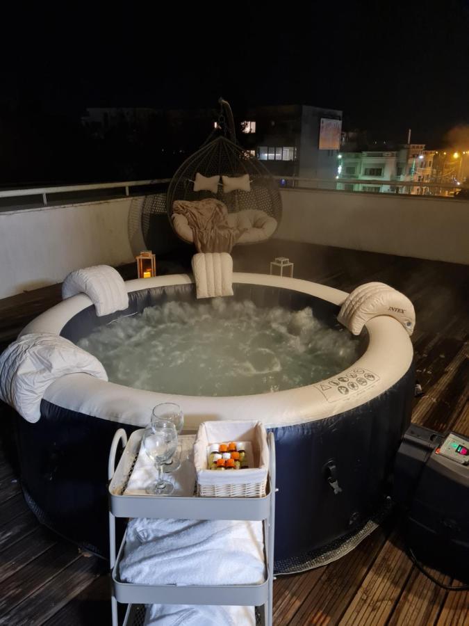 Апартаменти Arad Wellness Екстер'єр фото